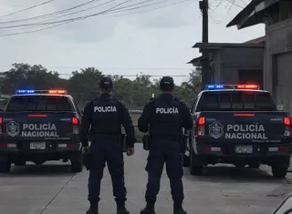 El hombre murió en la escena antes de que pudiera ser auxiliado.  /  Imagen generad con IA Copilot