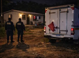 ¡Tristeza! Encuentra a su hermano muerto dentro de la casa