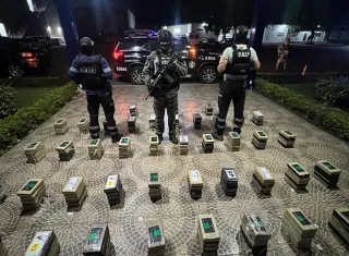 La narcocarga quedó a disposición de la Fiscalía de Drogas.  /  Foto: PN