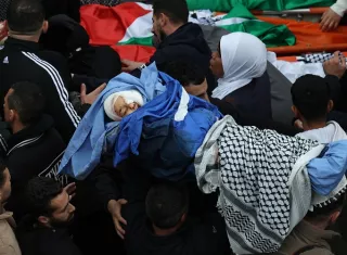 La Fiscalía militar israelí raramente investiga o imputa a ningún uniformado por ataques violentos o por causar la muerte a palestinos civiles en Cisjordania o Gaza. Foto. EFE