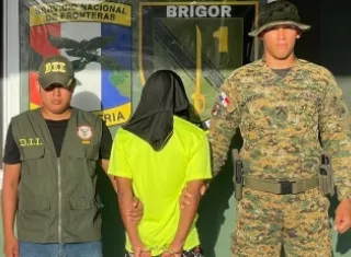 El hombre será puesto a órdenes de un juez para que enfrente la justicia por el delito que se le atribuye.