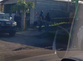 El herido fue trasladado a un hospital para recibir atención médico. 