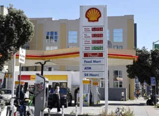 Una estación de gasolina en San Francisco, Estados Unidos. Foto: EFE