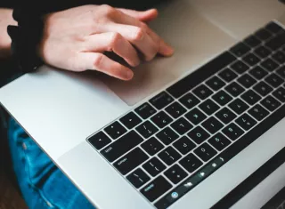 Insta a las empresas que puedan optar por el teletrabajo. Foto: Pexels