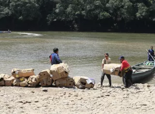 Frontera cerrada con Ecuador: comerciantes colombianos en la informalidad