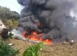 90 muertos en accidente de avión de la Fuerza Aérea en Colombia