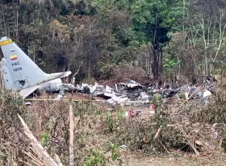 Gustavo Petro y la oposición se enfrentan tras tragedia aérea 