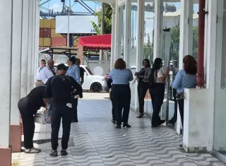 Se formó en la sala del SPA en Colón. Detenidos se van a los puños