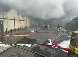Un desaparecido tras voraz incendio en Río Abajo