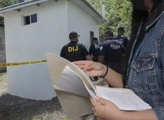 el proyecto no se ejecutó, lo que representó una afectación económica al Estado de aproximadamente $85 mil.  /  Fotocomposición: IA Copilot