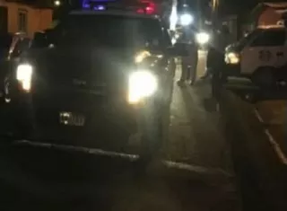 La policía investiga el caso y busca a los pistoleros.  /  Foto: Diómedes Sánchez