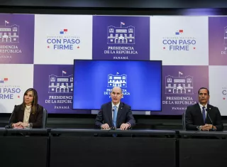 Diésel a $0.90 y gasolina de 91 a $0.88 por 10 meses 