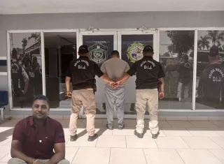 Al sujeto se le vincula con el asesinato del comerciante de origen indio Amitkumar Vasantbhai.  / Fotocomposición: PN/Archivo