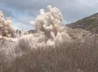 Ejecutan voladuras controladas en cantera de Los Uveros, Coclé