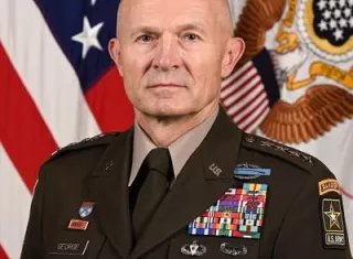 Previamente, medios estadounidenses como CBS y CNN habían informado que Randy George ha tenido una relación conflictiva con el secretario Hegseth y otros altos mandos en medio del conflicto de Irán por la toma de decisiones. Foto. EFE