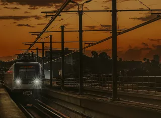 Metro extenderá horario hoy y aplicará jornada especial el resto de la semana