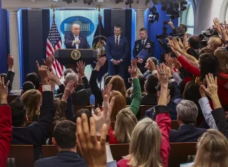 Exaliados de Donald Trump piden su destitución por incapacidad