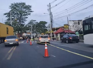 La balacera ocurrió en plena avenida José María Torrijos.  /   Captura de video
