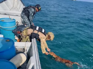 Rescate heroico: perro a punto de ahogarse es salvado en Portobelo