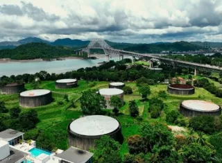 Tras explosión, analizan peligro oculto bajo el Puente de las Américas