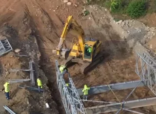 De jugarse la vida a cruzar seguro: puentes zarzos cambian la comarca