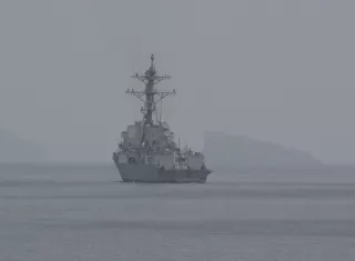 Irán desmiente al CENTCOM y niega presencia de buques estadounidenses en Ormuz