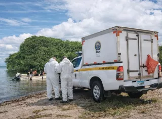 Hombre muere fulminado por un rayo mientras recolectaba almejas en Aguadulce