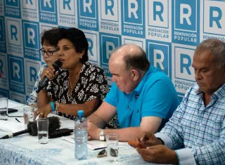 López Aliaga del partido Renovación Popular afirmó que "se ha saboteado de más de 20 maneras un proceso electoral que tenía que ser limpio y puro". Foto. EFE