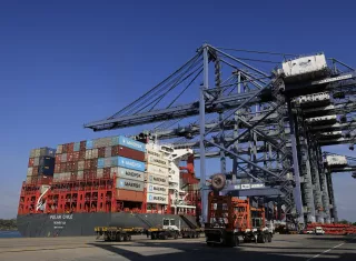 Movimiento en el Puerto de Balboa.