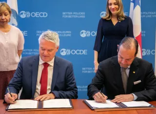 Panamá y OCDE firman acuerdo para mejorar clima de inversiones en el país