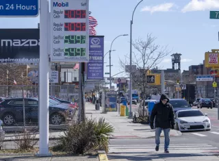 Secretario de Energía de EE.UU: La gasolina podría bajar de los $3.00