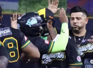 B. del Toro elimina a Colón y se medirá a Chiriquí en la Final del Beis Mayor