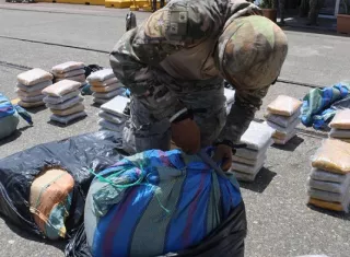 Incautan 650 paquetes de droga y aprehende a 3 hombres en Punta Coco