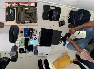 Los aprehendidos y los indicios fueron puestos a órdenes de las autoridades competentes.  / Fotos: Senaftront