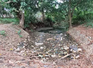 Desastre ambiental: Hallan nueve puntos de contaminación en río Caimito