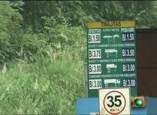 ENA y ATTT llegan a la Feria de Azuero para evitar multas a conductores