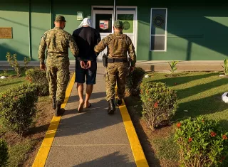 El ciudadano panameño de 40 años fue aprehendido por unidades de la Brigada Occidental del Senafront.  /  Imagen: Senafront