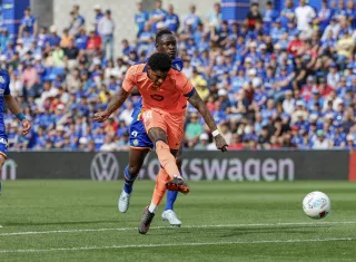 Barcelona vence al Getafe y deja sentenciada LaLiga