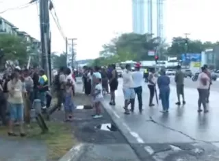Se cansaron de no tener agua en Santa María y cierran la Tumba Muerto 