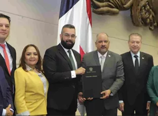 La votación terminó 60 votos a favor de la designación de Tercero- 