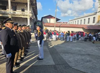 Con el evento se reafirmó el compromiso de mantener viva la llama del recuerdo de los héroes de Colón. Foto. Diómedes Sánchez
