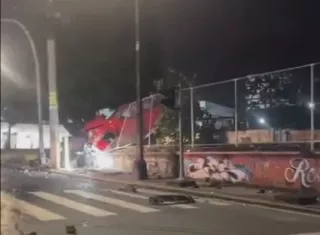 Chocó en la curva y la muerte lo esperaba en la "calle de los ahuevados"