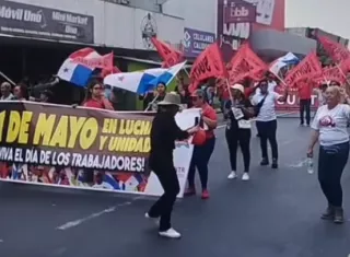 Obreros salen a la calle y denuncian persecución sindical este 1 de mayo