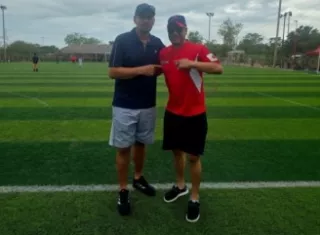Dos veragüenses de barrio se reencuentran entre fútbol, recuerdos y gloria