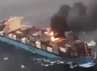 Buque de bandera panameña operado por Corea del Sur sufre explosión en Ormuz