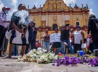 Parteras rurales de Chiapas denuncian amenazas, acoso y criminalización