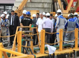 Mulino recorre astillero en Balboa y resalta el empuje del empleo naval