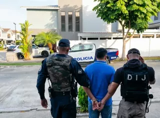 El hombre fue conducido bajo custodia y puesto a disposición de un juez de Garantías.  /  Imagen: PGN
