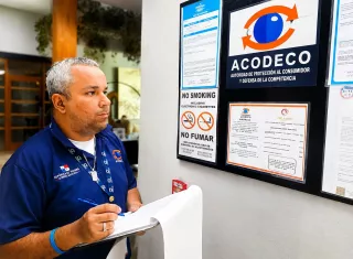 Jubilados sí tienen descuento… pero no en todo: Acodeco aclara la ley