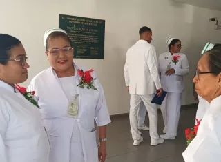 La Semana de las Enfermeras y Enfermeros se celebra como un reconocimiento a la dedicación, entrega y sacrificio de estos profesionales que desempeñan un papel esencial en el sistema de salud panameño.